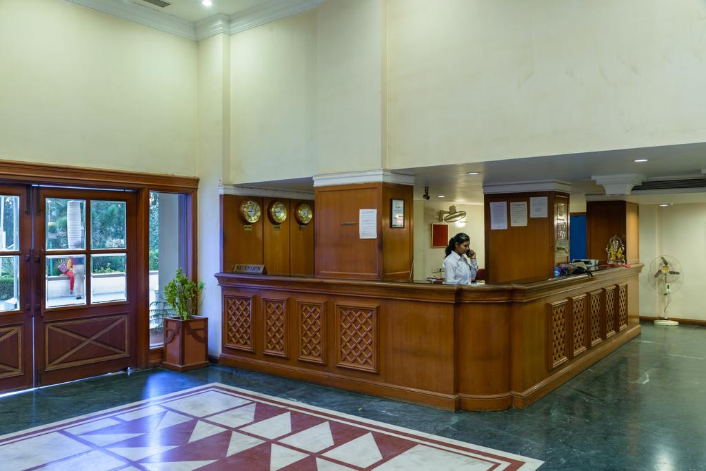 Quality Inn Palms Gandhidham Luaran gambar