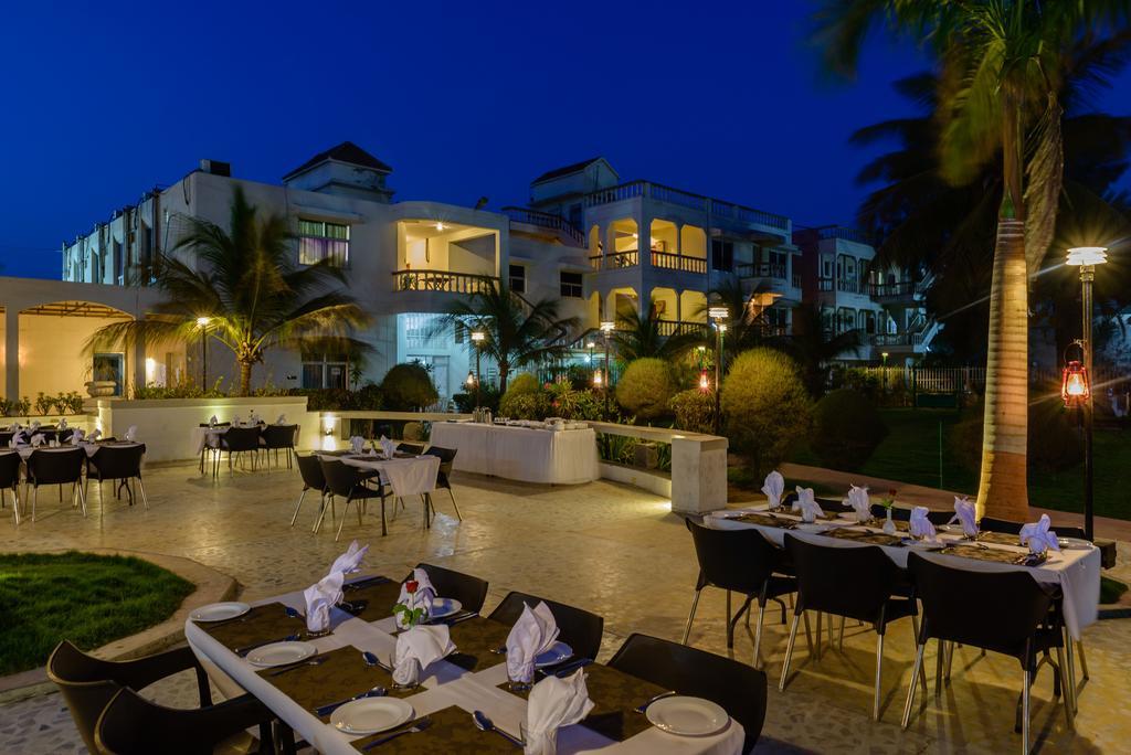 Quality Inn Palms Gandhidham Luaran gambar