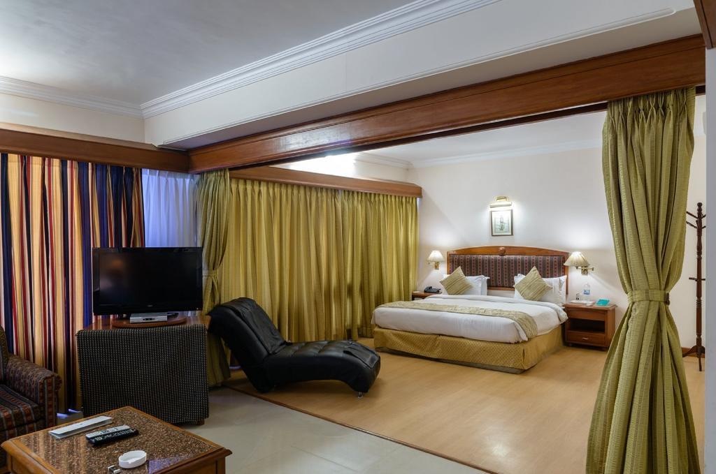Quality Inn Palms Gandhidham Luaran gambar