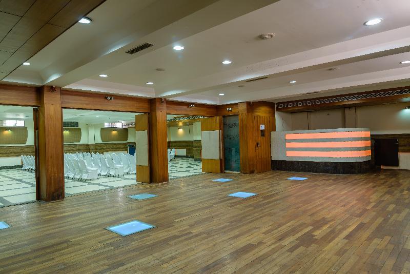 Quality Inn Palms Gandhidham Luaran gambar
